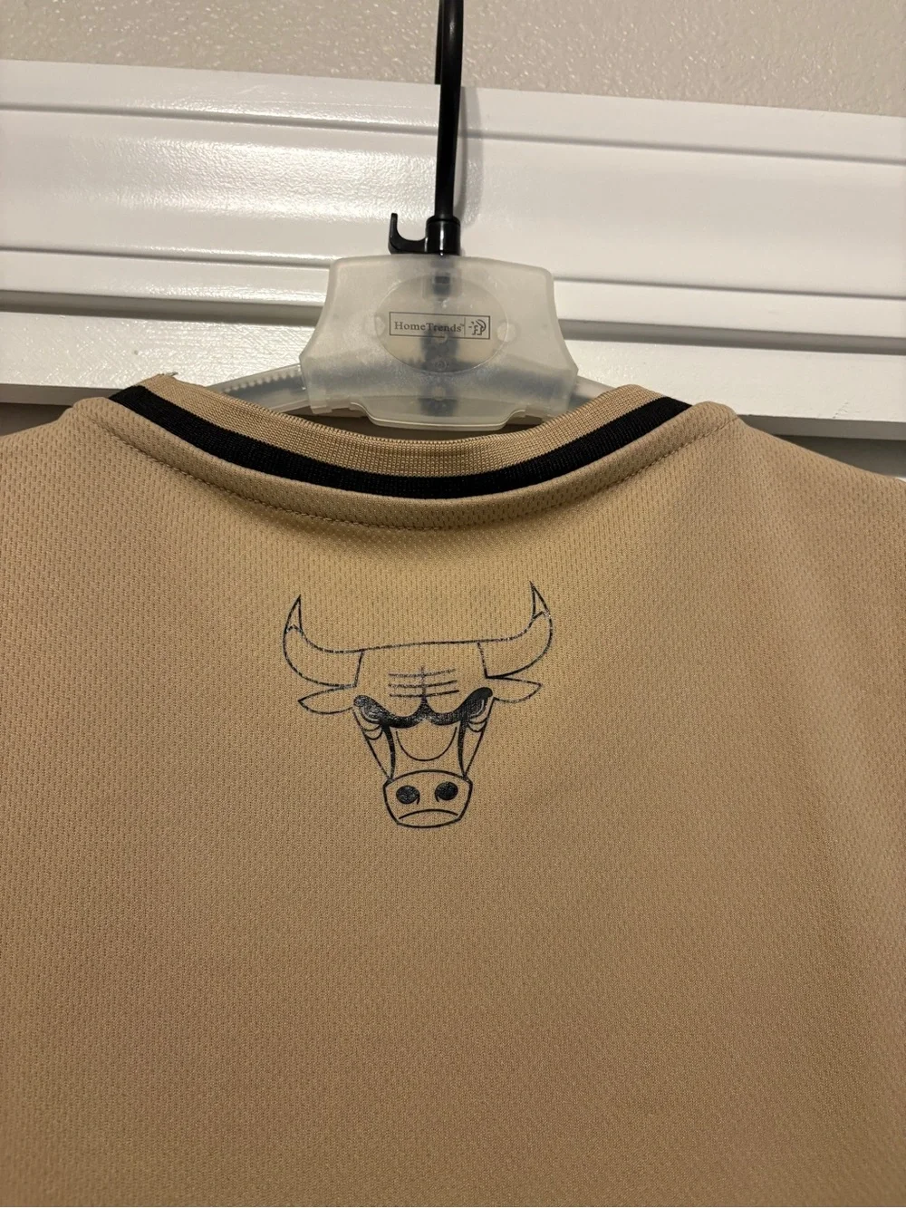 NEW Chicago Bulls Men’s Sleeveless Jersey in Beige